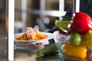 INFOLine: Около 90% крупнейших общепитов РФ развиваются по франшизе